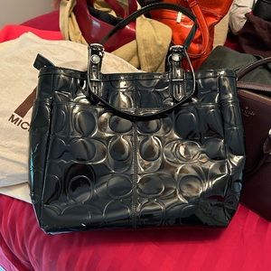 coach black patent tote